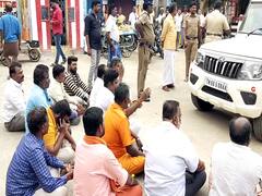 அர்ச்சகரின் வேட்டியை இழுத்து அவமானம் - பெரியகுளத்தில் திமுகவினரை கண்டித்து பாஜக சாலைமறியல்