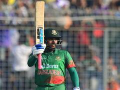 69 रनों पर गिर चुके थे छह विकेट, आठवें नंबर पर आकर मेहंदी ने लगाया शानदार शतक