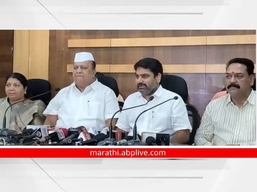 Maharashtra Karnataka Border Dispute : तर आम्ही हातात दगड घेऊ! शनिवारी कोल्हापुरात कर्नाटक सरकारविरोधात महाविकास आघाडीचे आंदोलन Maharashtra Karnataka Border Dispute MVA morcha against karnataka government in kolhapur Maharashtra Karnataka Border Dispute : तर आम्ही हातात दगड घेऊ! शनिवारी कोल्हापुरात कर्नाटक सरकारविरोधात महाविकास आघाडीचे आंदोलन