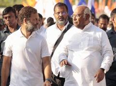 गुजरात में अपना सबसे बुरा प्रदर्शन करने जा रही है कांग्रेस, 1990 में मिली थी 33 सीटें