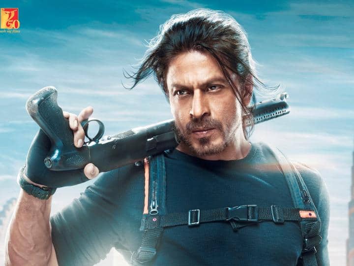 Pathaan: 'पठान' के लेटेस्ट पोस्टर में दिखा शाहरुख खान का इंटेंस लुक, फैंस ने शुरू की ये डिमांड Shah Rukh Khan Pathaan latest Poster reveal by makers see here netizen ask for song Pathaan: 'पठान' के लेटेस्ट पोस्टर में दिखा शाहरुख खान का इंटेंस लुक, फैंस ने शुरू की ये डिमांड