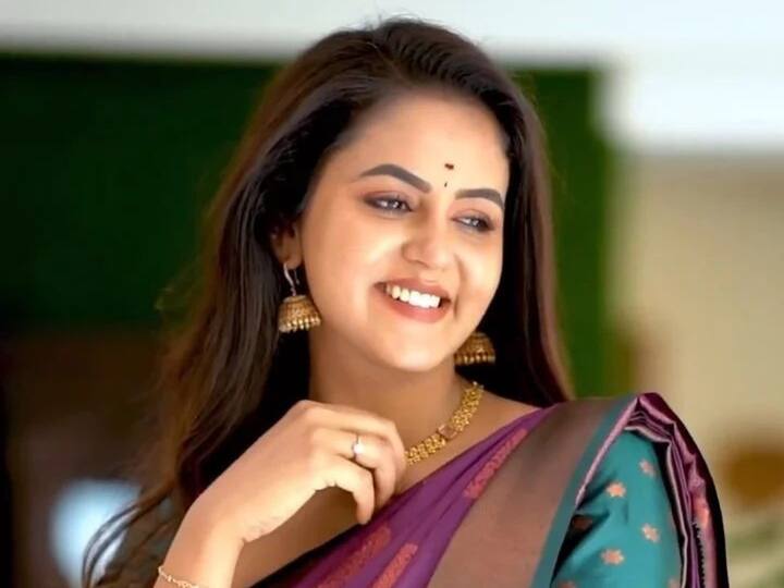 செந்தாமரை செந்தேன் மழை...