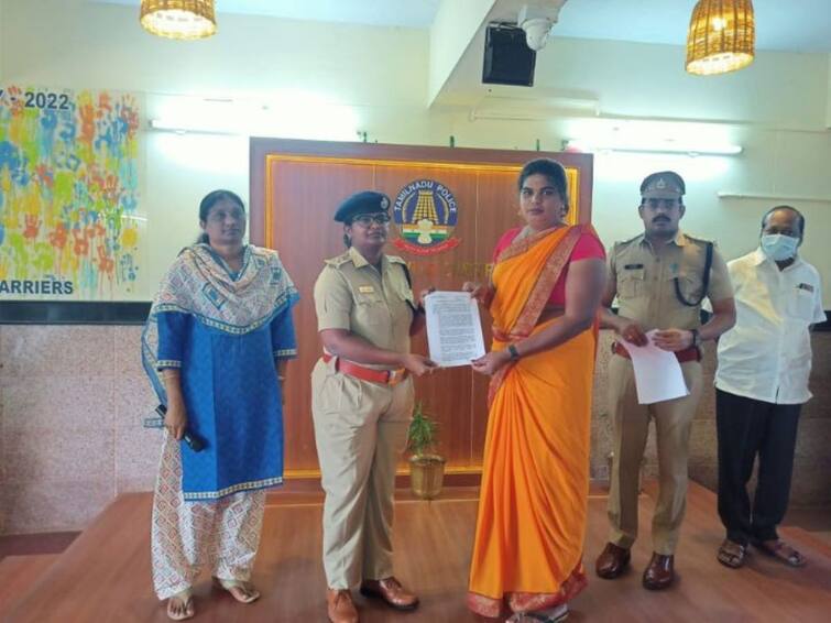 Transgender selection for the first time in Home Guard Force in Thanjavur TNN தஞ்சாவூர் ஊர்க்காவல் படையில் முதல்முறையாக திருநங்கை தேர்வு