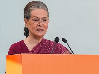 Sonia Gandhi Hospitalised: સોનિયા ગાંધી દિલ્હીની ગંગારામ હૉસ્પીટલમાં ભરતી, જાણો વિગતે