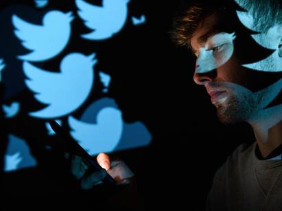 Twitter Blue India price for iPhone users revealed: this is how much users need to pay know in details Twitter Blue: ভারতে আইফোন ইউজারদের ট্যুইটার ব্লু সাবস্ক্রিপশন পাওয়ার জন্য কত টাকা দিতে হবে?