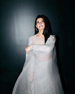 Jacqueline Fernandez Photos: దేవదూతలా ఉన్న శ్రీలంక బ్యూటీ