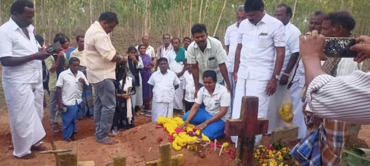 The heroine who cried with the medal at her father's tomb TNN காமன்வெல்த்தில் தங்கம்....தந்தை சமாதியில் பதக்கத்துடன் கதறிஅழுத வீராங்கனை..!