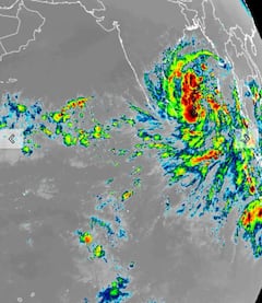 Tamilnadu Rain: தமிழகம், புதுச்சேரிக்கு ரெட் அலர்ட்.. வேறு எங்கெல்லாம் மழைக்கு வாய்ப்பு?