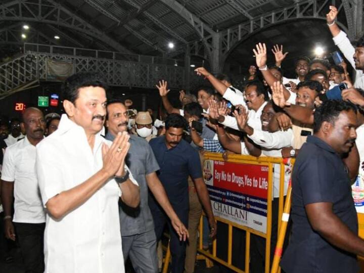 MK Stalin travelled in a luxury coach with a living room, dining table, sofa and kitchen