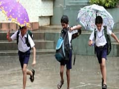 School Leave: கனமழை முன்னெச்சரிக்கை நடவடிக்கை... திருவள்ளூரில் நாளை பள்ளி, கல்லூரிகளுக்கு விடுமுறை..!