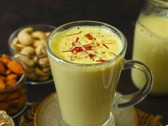 स्वाद और स्वास्थ्य का बेहतरीन कॉम्बिनेशन है केसर वाला दूध... यहां जानिए इसे बनाने का आसान तरीका