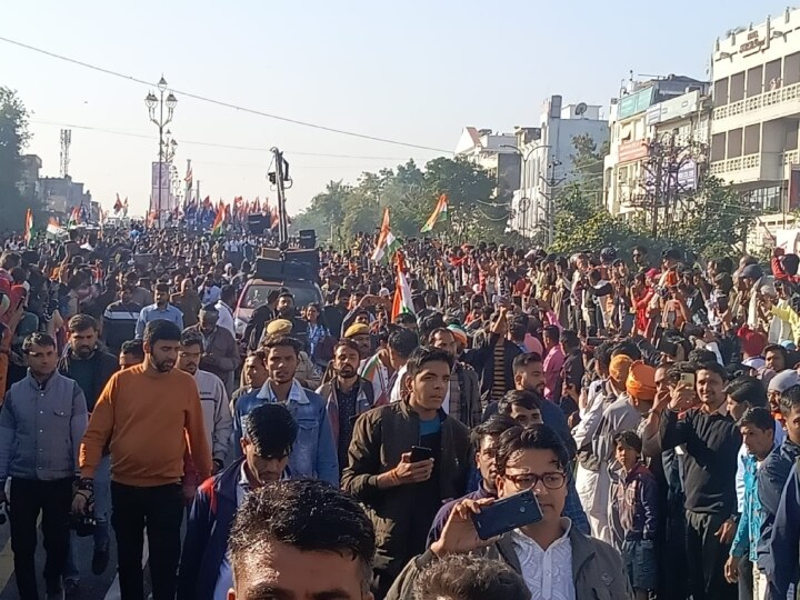 Bharat Jodo Yatra: कोटा में भारत जोड़ो यात्रा में दिखा लोगों का उत्साह, बच्चों से मिले राहुल गांधी