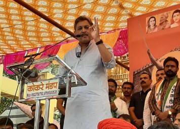 sambhaji raje chatrapati talk about maharashtra bandh against bhagat singha koshyari Sambhajiraje Chhatrapati : राज्यपालांच्या विरोधात जागोजागी महाराष्ट्र बंदचा प्रवास सुरु झालाय; संभाजीराजेंचा इशारा