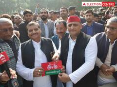 चाचा शिवपाल और भतीजा अखिलेश यादव एक हुए, प्रसपा का समाजवादी पार्टी में विलय