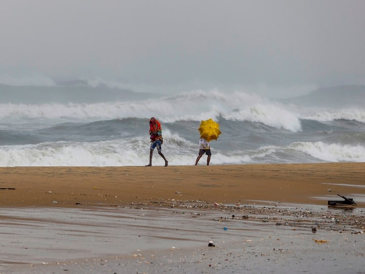 Cyclone Mocha:  Sea condition likely to be very rough from today Cyclone Mocha: Cyclone Mocha ને લઇને અંડમાનમાં ઓરેન્જ એલર્ટ, ભારે વરસાદની ચેતવણી