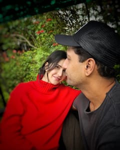 Katrina Vicky : இன்ஸ்டாகிராம் போஸ்ட் மூலம் காதலை பகிர்ந்து கொண்ட விக்கி கௌஷல் மற்றும் கத்ரீனா!