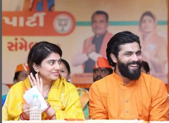 ভারতীয় ক্রিকেট দলের সদস্য রবীন্দ্র জাডেজার স্ত্রী রিভাবা ২০১৯ সালে বিজেপিতে যোগ দেন।
