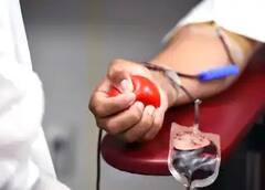 Blood Donation : রক্তদান করবেন ? খেয়াল রাখুন এই বিষয়গুলি