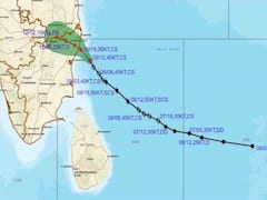 Mandous Cyclone: మరింత బలహీనపడిన మాండూస్ తుఫాను, ఏపీలో ఆ జిల్లాల్లో భారీ నుంచి అతిభారీ వర్షాలు