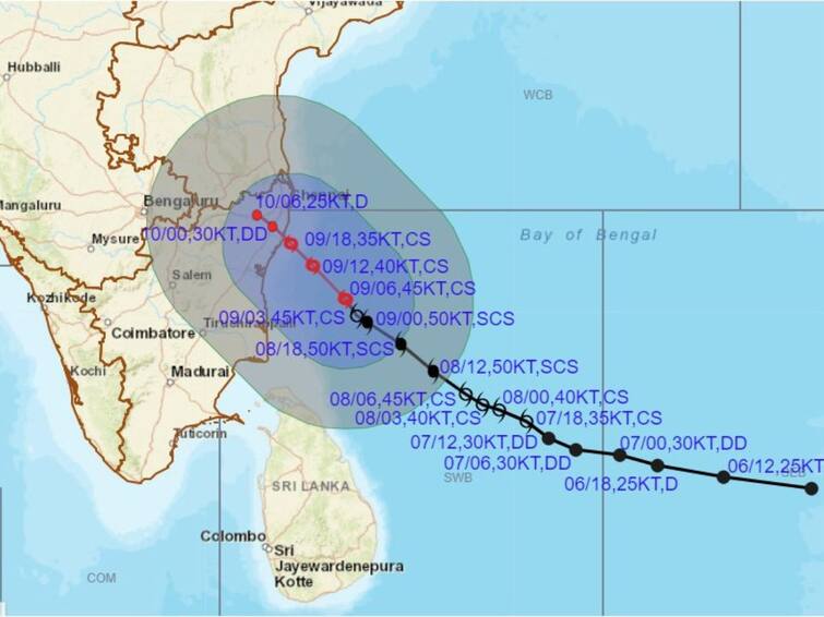 India Meteorological Department latest report over mandous cyclone MANDOUS CYCLONE: மாமல்லபுரத்தில் இருந்து 180 கி.மீ. தொலைவில் மாண்டஸ் புயல் - வானிலை ஆய்வு மையம் எச்சரிக்கை
