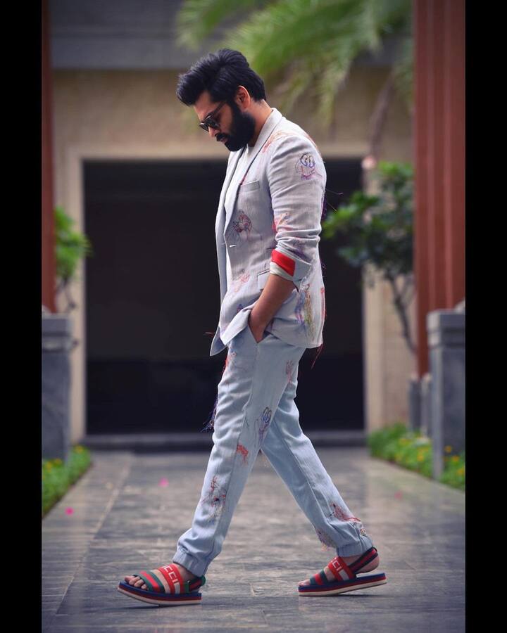 ఇటీవల ఓ ఈవెంట్ లో పాల్గొన్న ఫోటోలను షేర్ చేశారు.Photo Credit@Ram Pothineni/Instagram