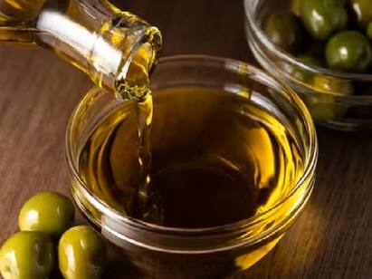 Know How Olive Oil Benefits Your Heart உங்கள் இதயம் காக்கும் ஆலிவ் ஆயில்.. நன்மைகள் என்ன?