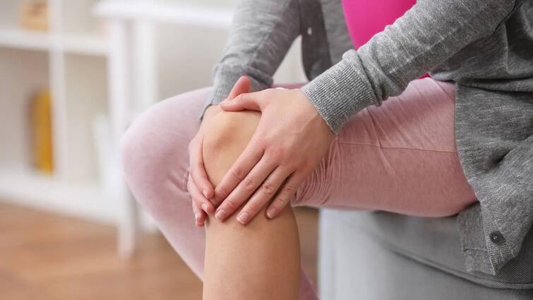Joint Pain In Winter: Why joint pain increases in winter, knowing the reason, you will start this work from today Joint Pain In Winter : ਸਰਦੀਆਂ ਵਿੱਚ ਕਿਉਂ ਵਧ ਜਾਂਦੈ ਜੋੜਾਂ ਦਾ ਦਰਦ, ਕਾਰਨ ਜਾਣਦੇ ਹੀ ਅੱਜ ਤੋਂ ਸ਼ੁਰੂ ਕਰ ਦਿਓਗੇ ਇਹ ਕੰਮ