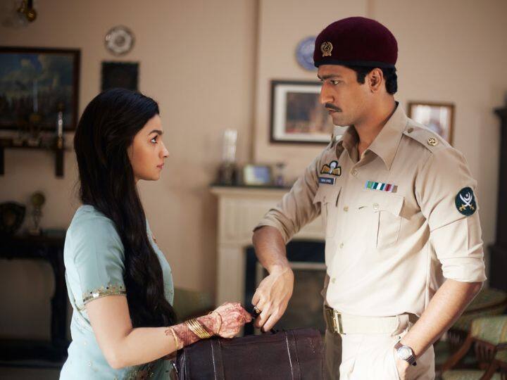 विक्की कौशल के फिल्मी करियर की पहली हिट फिल्म 'राजी' रही. एक्ट्रेस आलिया भट्ट के साथ इस फिल्म विक्की लीड रोल में मौजूद थे.