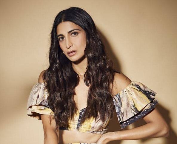 अहाना ने कहा कि,