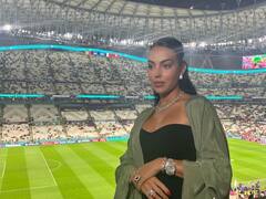 In Pics : रोनाल्डोच्या गर्लफ्रेंडचं वाळवंटात फोटोशूट, सोशल मीडियावर फोटो झाले व्हायरल