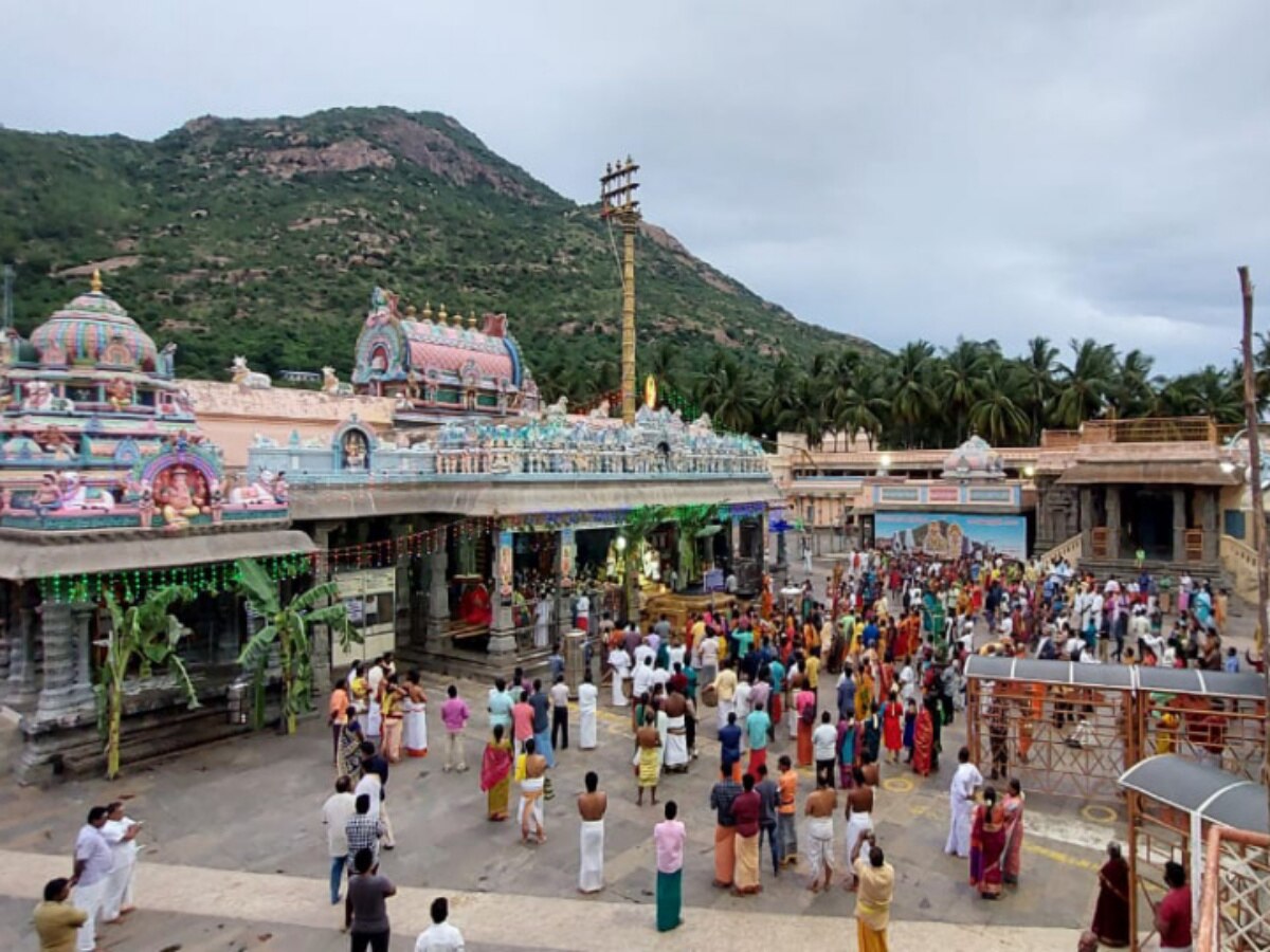 Maha Deepam: மாண்டஸ் புயலிலும் அணையாமல் சுடர் விட்டு எரியும் திருண்ணாமலை மகாதீபம்..!