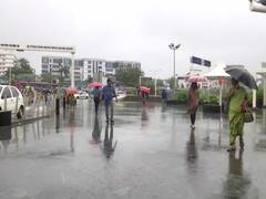 Cyclone Mandous: चक्रवाती तूफान 'मैंडूस' तमिलनाडु के तट के करीब, दक्षिण भारत में भारी बारिश, देखें तस्वीरें