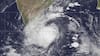 cyclone mandous update : కాకినాడ, డా. బీఆర్ అంబేడ్కర్ జిల్లాలో ఈదురుగాలులు | DNN | ABP Desam