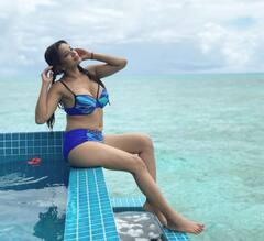 In Pics: काय समुद्र, काय पाणी अन् काय मोनालिसाचं सौंदर्य; वयाच्या चाळिशीतही दिसते अफलातून