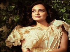 Photos में देखें दीया मिर्जा का ट्रांसफोर्मेशन, एक्ट्रेस की स्वीट स्माईल और खूबसूरती के दीवानों की है लंबी लिस्ट