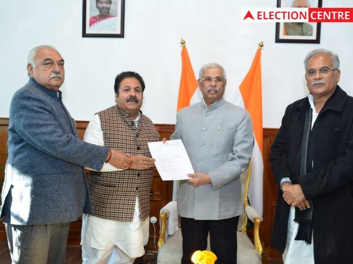 Himachal Pradesh Election 2022 Congress leaders meet Governor claim to form the government ANN Himachal Pradesh Election 2022: कांग्रेस नेताओं ने राज्यपाल से की मुलाकात, हिमाचल में सरकार बनाने का दावा किया पेश