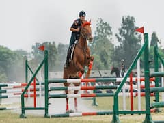 Armed Forces Personnel Perform Acrobatic Stunts During 262 Corps Day Celebrations. In Pics