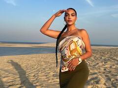 In Pics : रोनाल्डोच्या गर्लफ्रेंडचं वाळवंटात फोटोशूट, सोशल मीडियावर फोटो झाले व्हायरल