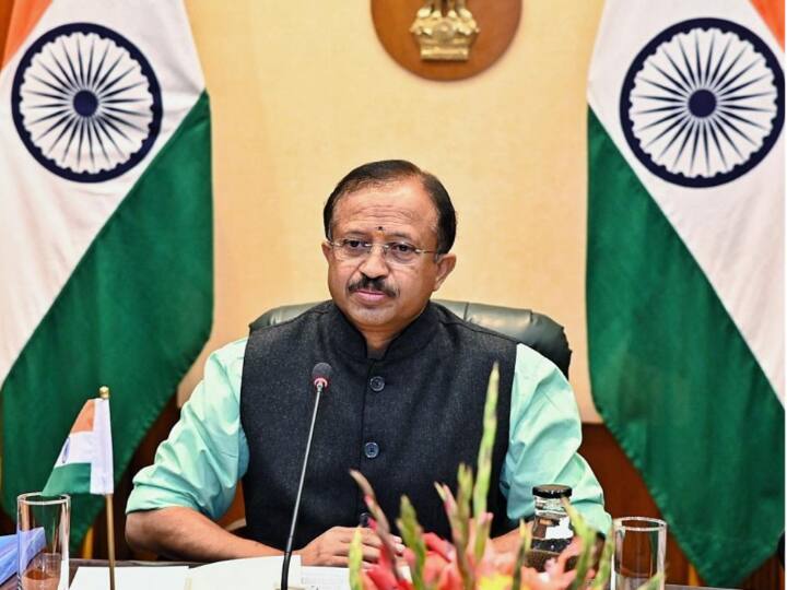 Union Government says in lok Sabha that over 1 lakh people leave Indian citizenship in 10 month of current year इस साल 10 महीनों में 1 लाख से ज्यादा लोगों ने छोड़ी भारतीय नागरिकता, लोकसभा में सरकार ने जारी किए आंकड़े