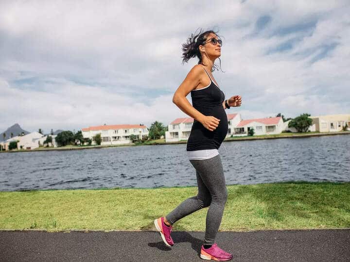 Is it safe to run or jog during pregnancy, how jogging makes baby healthy..know from experts क्या गर्भावस्था के दौरान जॉगिंग करना सुरक्षित है, कैसे जॉगिंग बच्चे को स्वस्थ बनाता है..क्या कहते हैं एक्सपर्ट