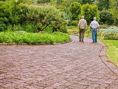 दुनिया के इन 6 जगहों के लोग जीते हैं सौ साल, आप भी ऐसी लाइफ स्टाइल अपना कर बढ़ा सकते हैं अपनी उम्र