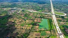 PHOTO : ड्रोनच्या नजरेतून टिपलेली समृद्धी महामार्गाची सायंकाळच्या वेळची विहंगम दृश्ये