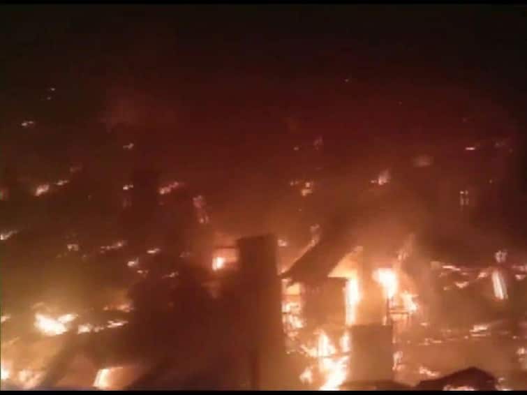 Massive Fire, Multiple Cylinder Blasts at Slum Area in Guwahati; Hundreds of Homes Erupt in Flames Know in Details Guwahati Fire: গুয়াহাটিতে ভয়াবহ অগ্নিকাণ্ড, পুড়ে খাক ১০০-র বেশি ঘর, সিলিন্ডার ফেটেই বিপত্তি