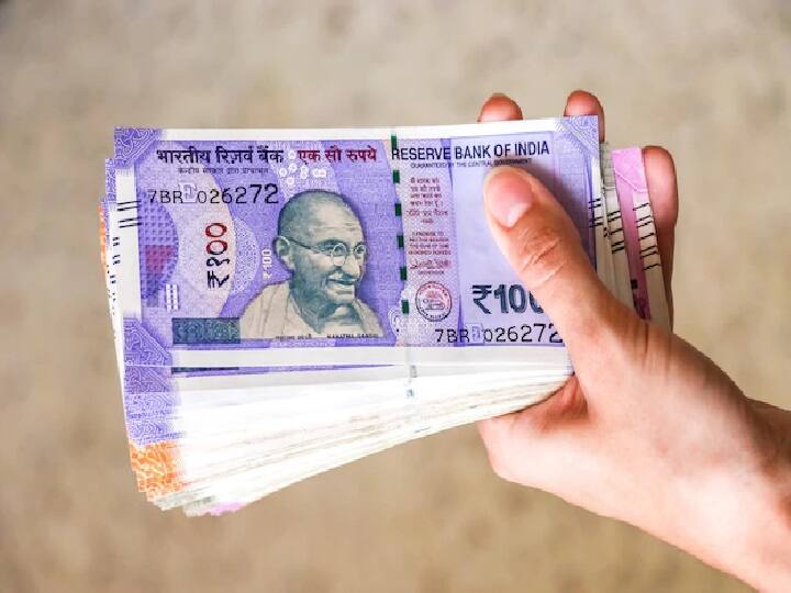 PM Mudra Loan:  क्या 'पीएम मुद्रा योजना' के तहत लोन लेने पर आपको देना होगा  2,000 रुपये का शुल्क? जानें वायरल हो रहे दावे की सच्चाई