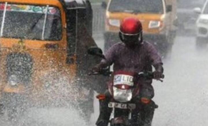 Chennai Cyclone: পূর্বাভাস ছিলই। ব্যবস্থাও নেওয়া হয়েছিল। তবুও পুরোপুরি রক্ষা পাওয়া গেল না ঘূর্ণিঝড়ের প্রকোপ থেকে।