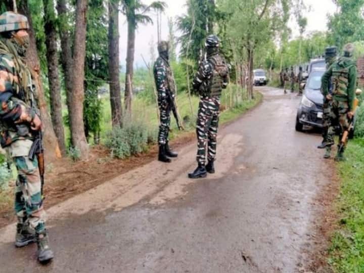 Pakistan Soldiers Fire Along Border In Rajasthan India BSF Troops Retaliated ANN राजस्थान से सटी सीमा पर PAK रेंजर्स ने की फायरिंग, BSF ने दिया मुंहतोड़ जवाब