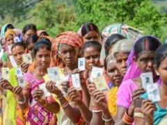 क्या राजस्थान में आदिवासी बिगाड़ेंगे कांग्रेस का खेल? गुजरात की 27 आरक्षित सीटों पर हुआ बीजेपी का कब्जा