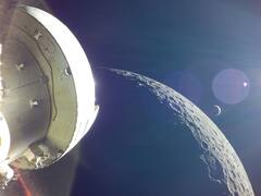 NASA Earth Images: चांद से कैसी दिखती है धरती, आपको जरूर देखनी चाहिए तस्वीरें