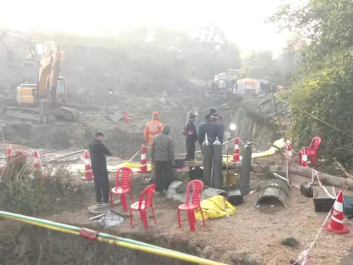 Madhya Pradesh mp news tanmay fell in borewell in betul died rescue operation lasted for four Anda half days Watch: બેતૂલમાં બોરવેલમાં પડેલા તન્મન્યની ન બચાવી શકાય જિંદગી, 4 દિવસ ચાલ્યું રેસ્ક્યૂ ઓપરેશન