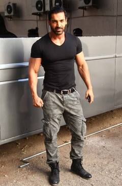 Stars Weird Habits: शाहरुख खान से आय़ुष्मान खुराना तक, बॉलीवुड एक्टर्स की वो अजीब आदतें